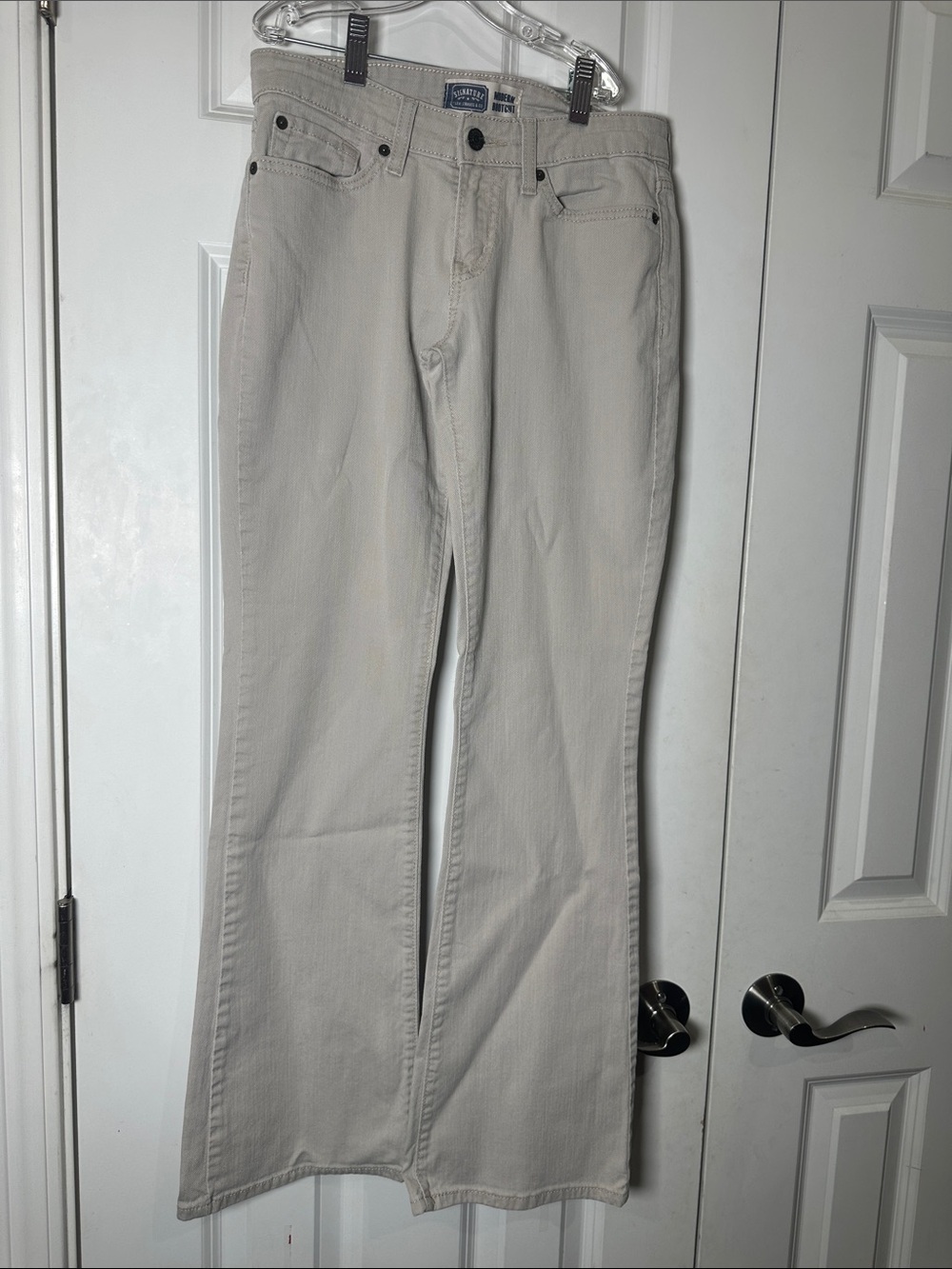 NEW Signature by Levi Strauss Light Beige Flare Jeans size 4